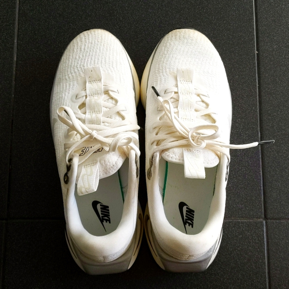 Nike Motiva Womens walking shoes
